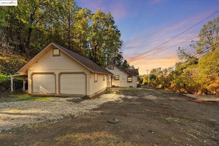 Property Photo:  15895 Morris Rd  CA 95370 