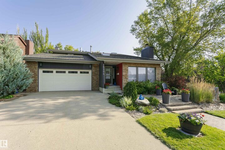 15104 42 Avenue NW  Edmonton AB T6W 1A5 photo