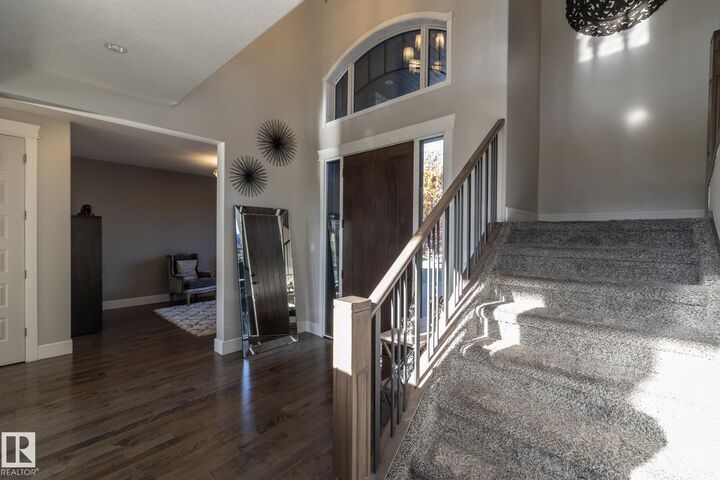 Property Photo:  20627 93 Avenue NW  AB T5T 4B2 