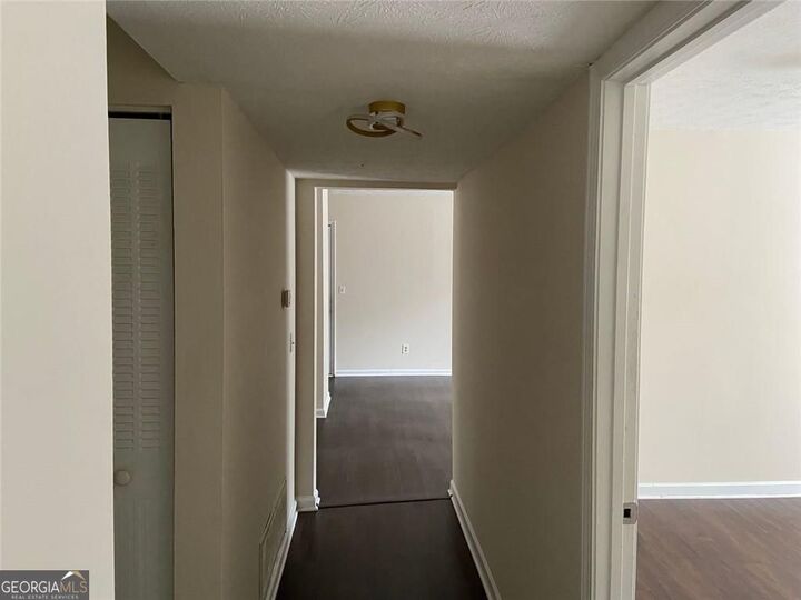 Property Photo: 3293 Abbeywood Drive GA 30034