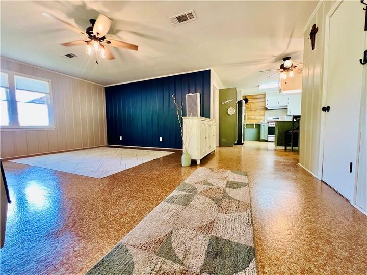 Property Photo:  930 Bellevue Street  LA 71342 