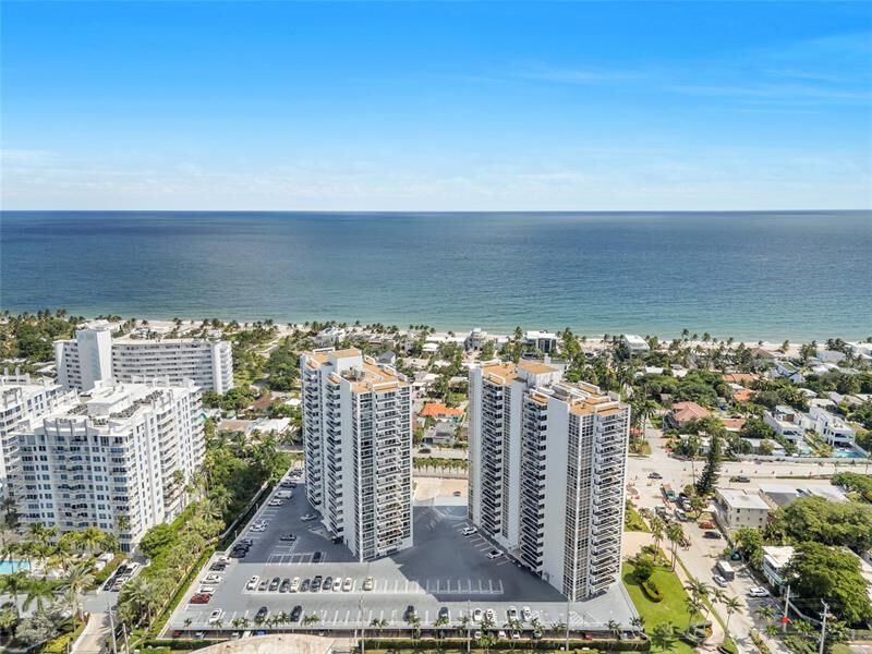 Property Photo: 2715 N Ocean Blvd 4E FL 33308