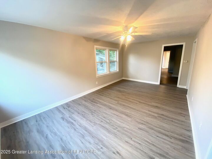 Property Photo:  626 Tisdale Avenue  MI 48910 