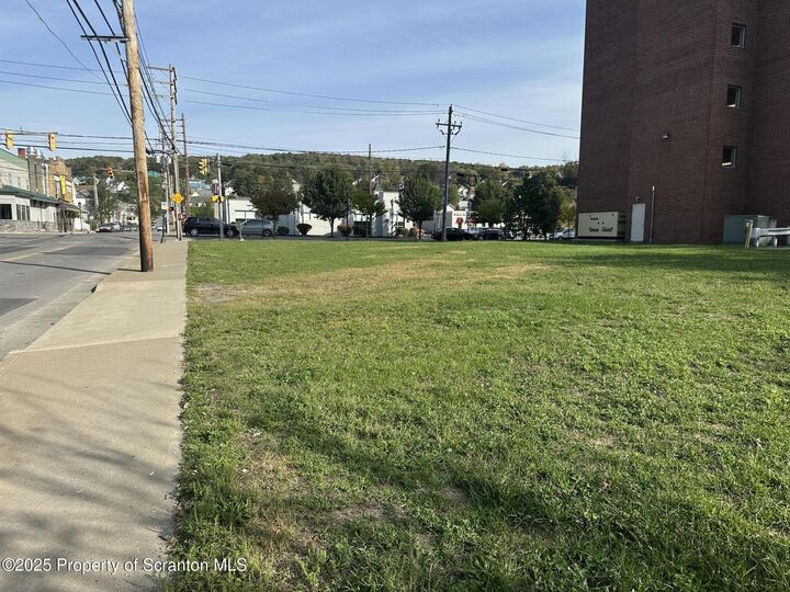 Property Photo: 48 S Main Street S PA 18407