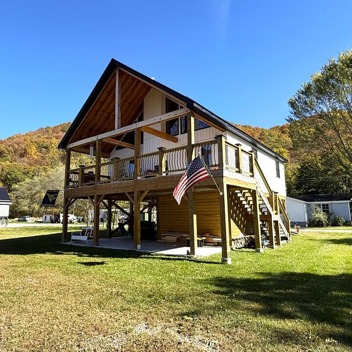 228 1st Ave  Marlinton WV 24954 photo