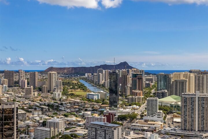 Property Photo: 1515 Liona Street 4407 HI 96814