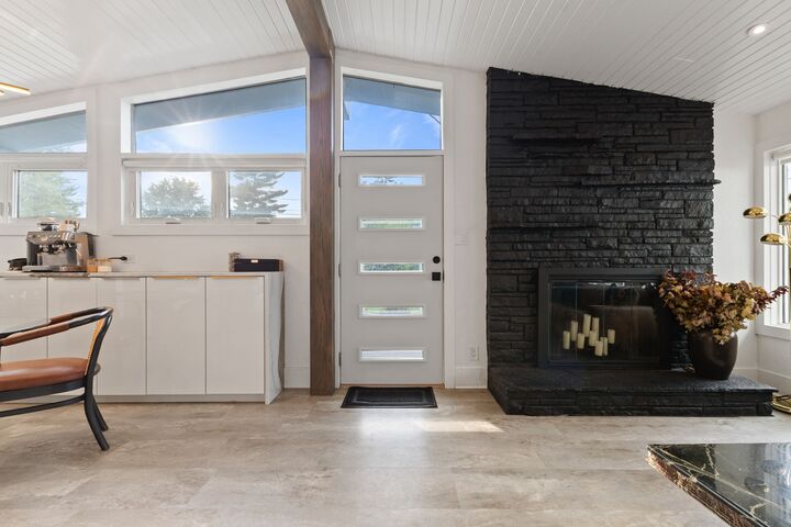 Property Photo:  3901 Wakonda Drive  IA 50321