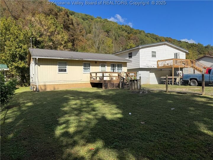 725-727 Bays Drive  Charleston WV 25306 photo