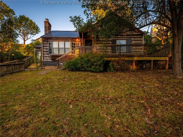 Property Photo:  1420 Ravinia Road  WV 25314