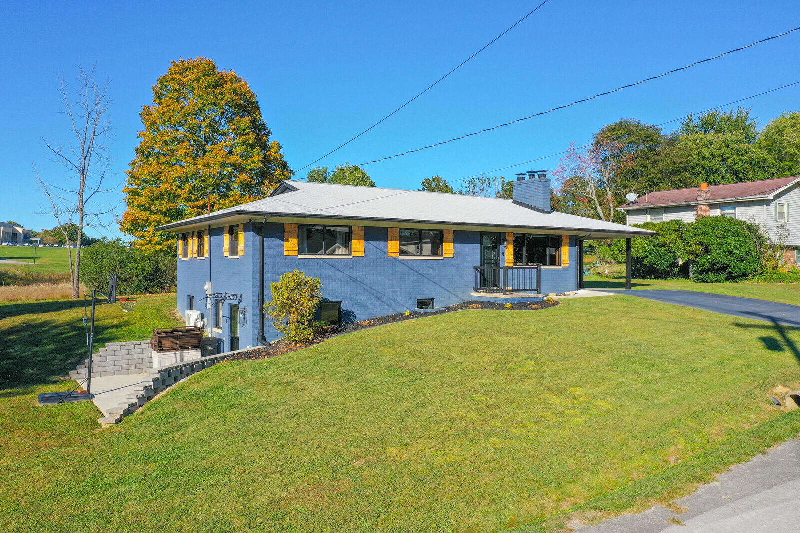 Property Photo:  735 Owen Street  KY 40741 