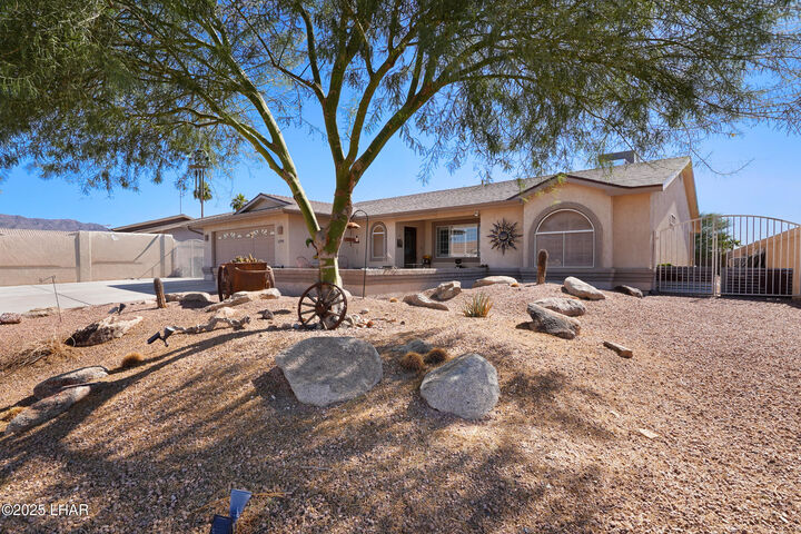 Property Photo: 2390 Swift Dr AZ 86404