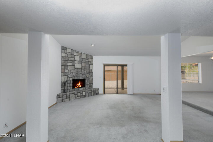 Property Photo: 905 Paso Dr AZ 86406