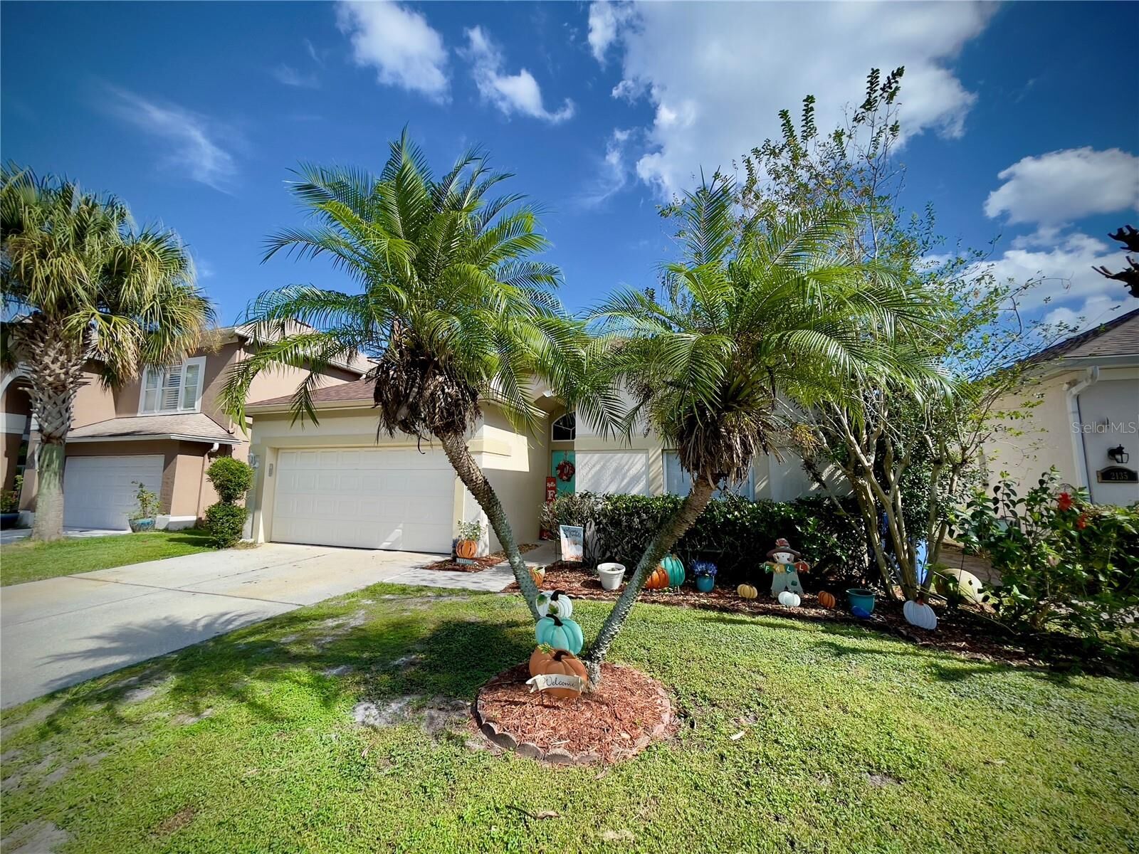 Property Photo:  2145 Emerald Green Circle  FL 32765