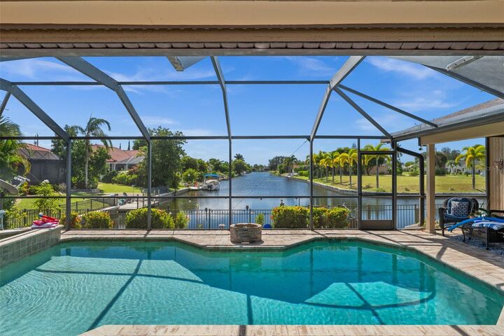 Property Photo:  1922 SE 5th Street  FL 33990 