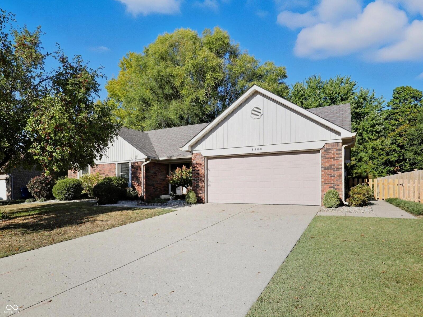 Property Photo: 2500 Lincoln Drive IN 46034