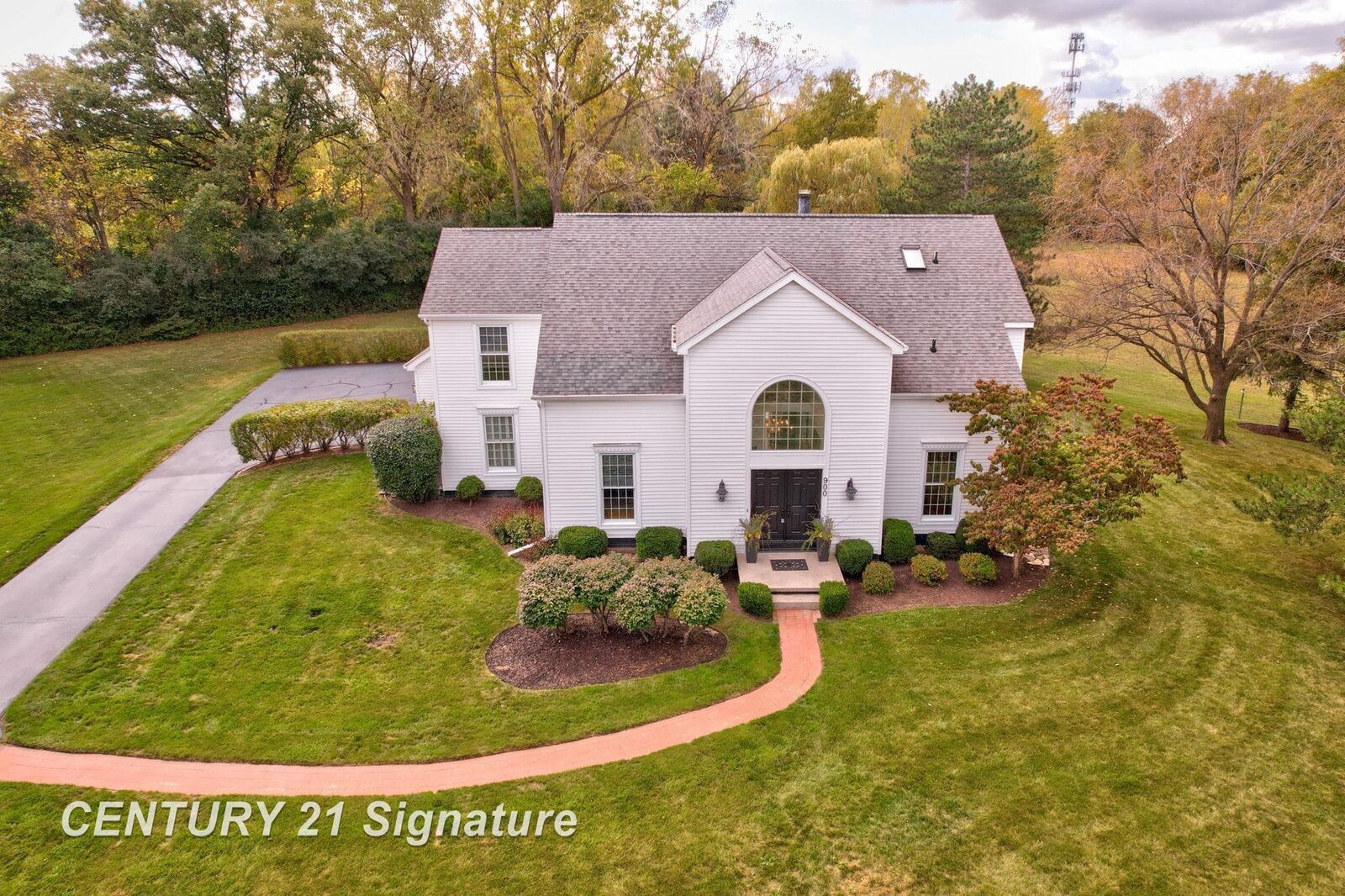 Property Photo: 900 Stoneham Road MI 48638