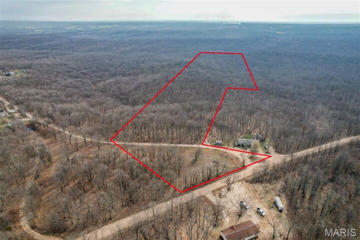 13071 Industry Road  Lebanon MO 65536 photo