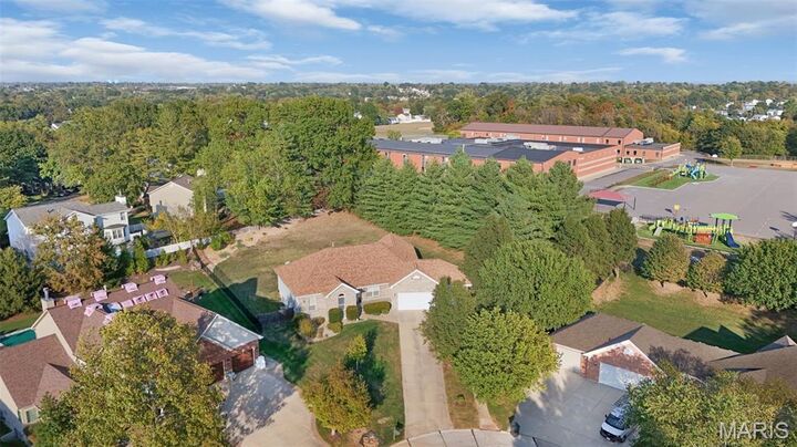 Property Photo: 1115 Dingledine Manor Court MO 63304