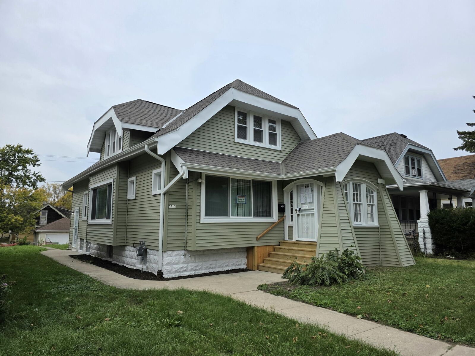 Property Photo: 3713 N 15th St WI 53206