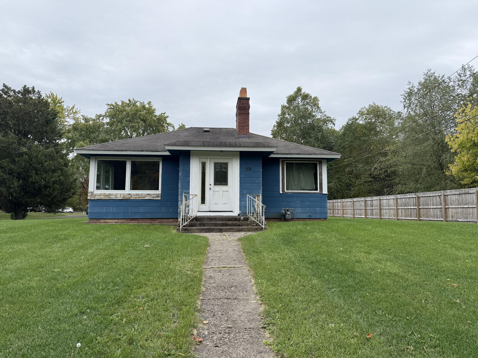 Property Photo: 304 W May Street MI 49022