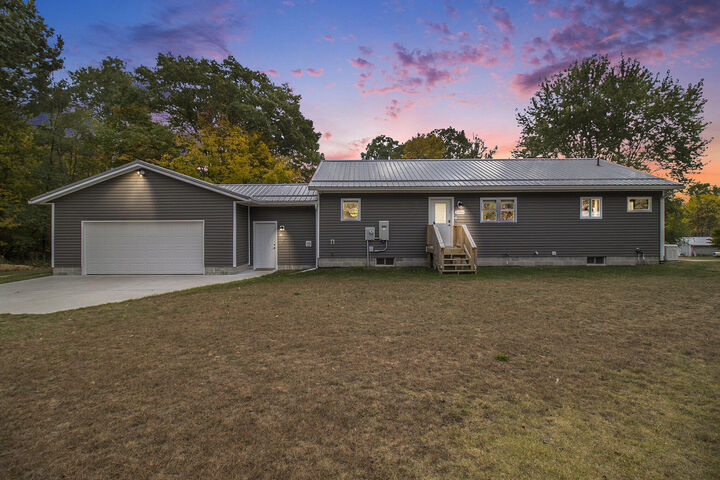 2480 S 148th Avenue  Hesperia MI 49421 photo