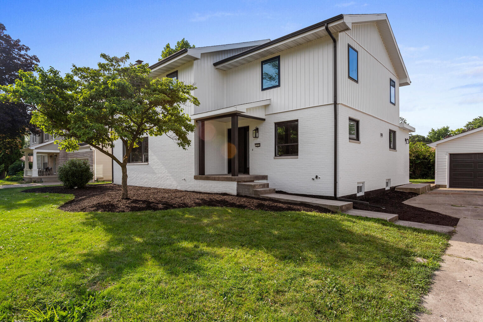 Property Photo:  1205 Broadmoor Drive  IL 61821