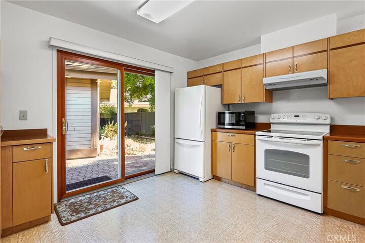 Property Photo:  2357 Banderola Court  CA 93401 