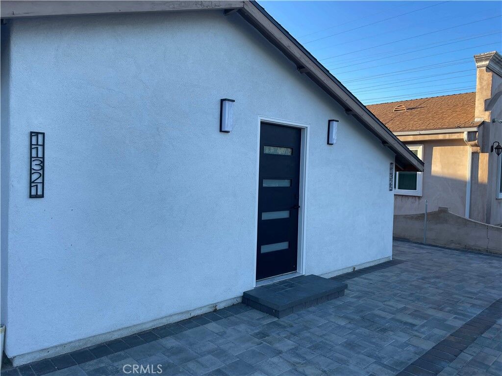 Property Photo: 11321 Collett Avenue CA 91344