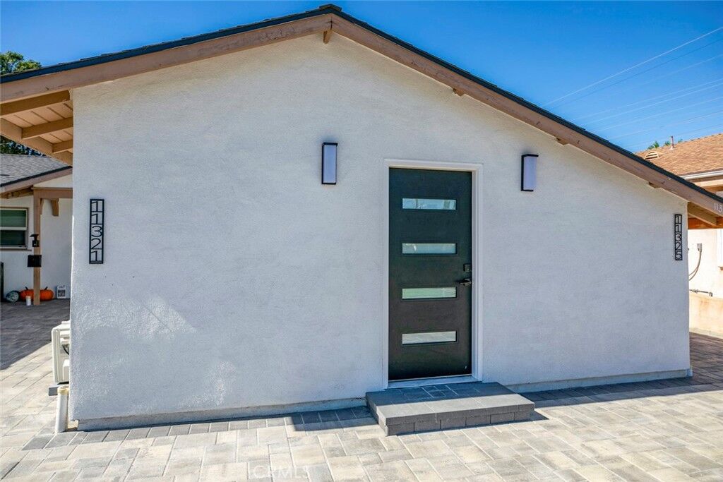 Property Photo:  11321 Collett Avenue  CA 91344