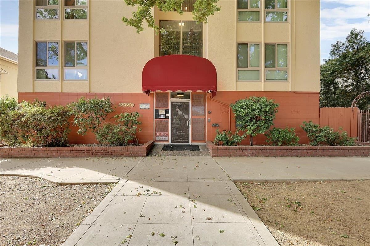 Property Photo:  2320 P Street  CA 95816 