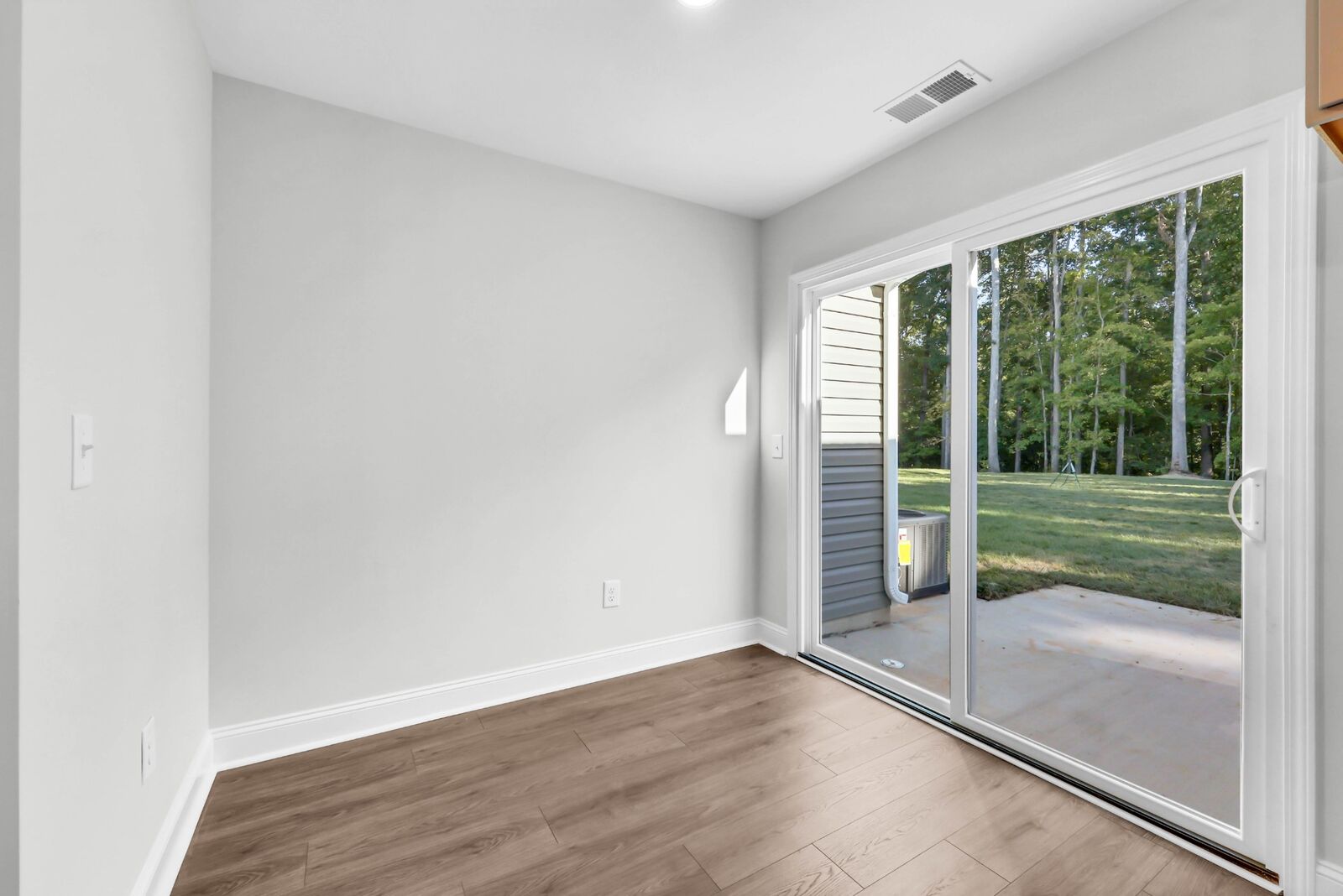 Property Photo: 139 Quarry Point Dr D-145 TN 37043