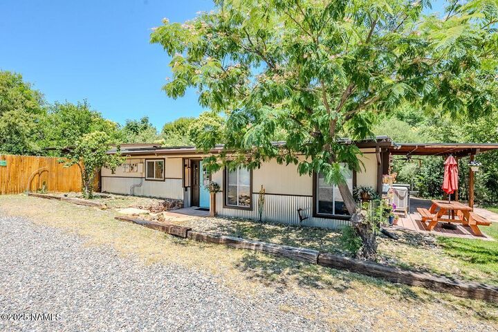 Property Photo:  902 N 14th Street  AZ 86326 