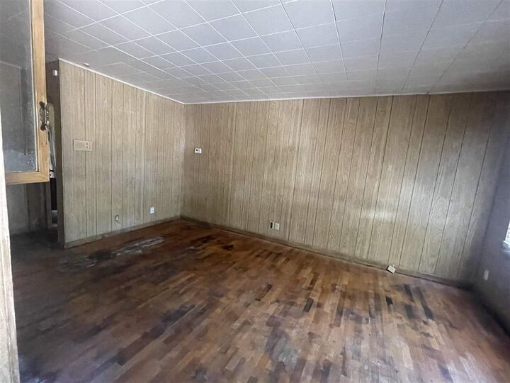 Property Photo:  329 S Sunset St.  OK 74601 