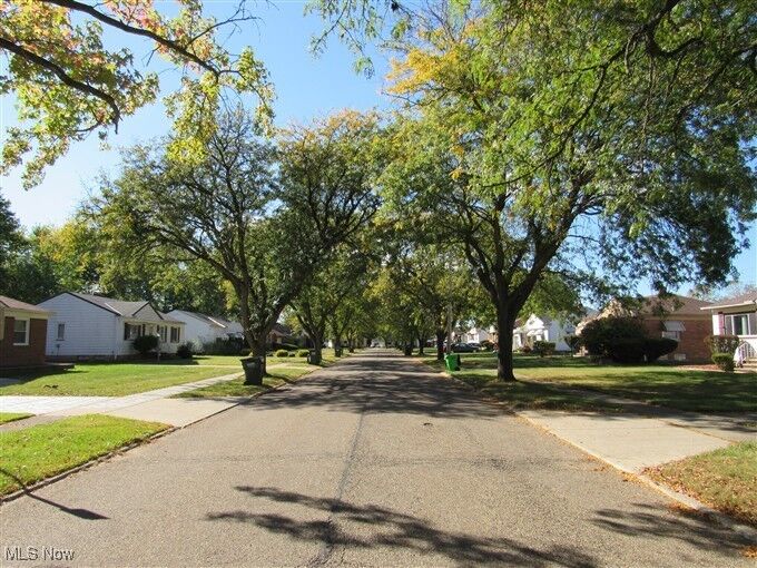 Property Photo:  19400 Mayfair Lane  OH 44128 
