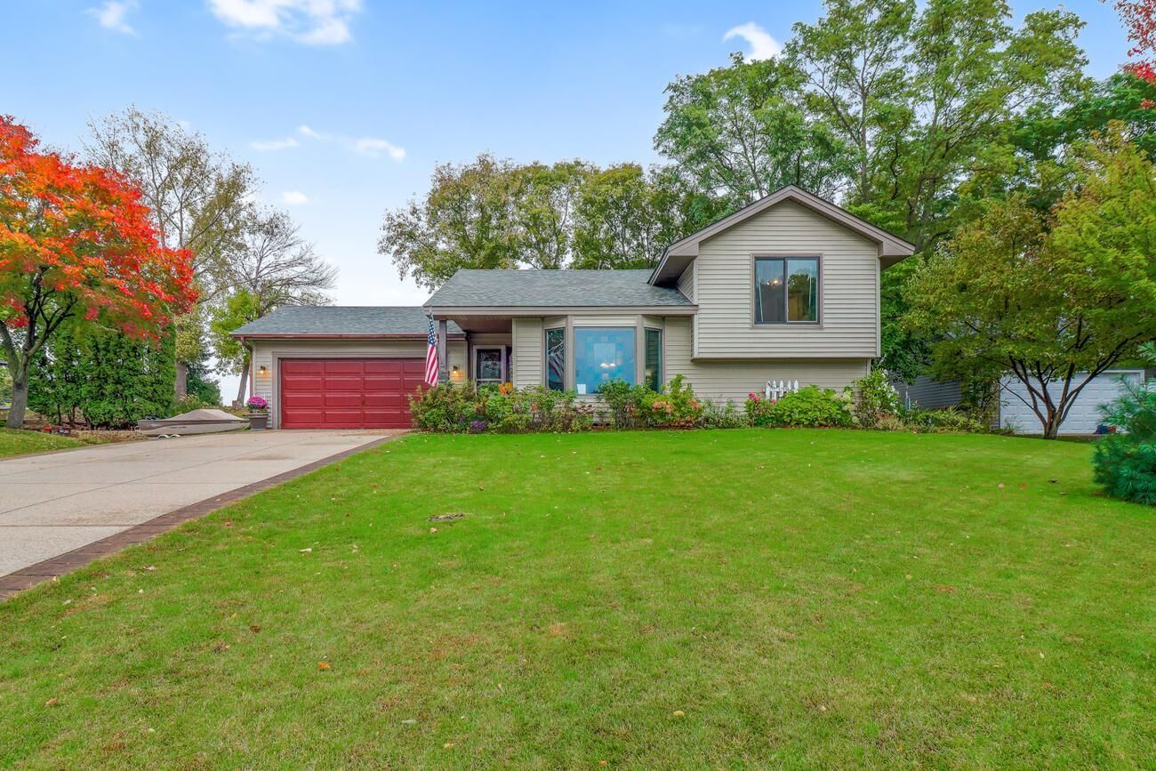 Property Photo: 6613 49th Street Court N MN 55128