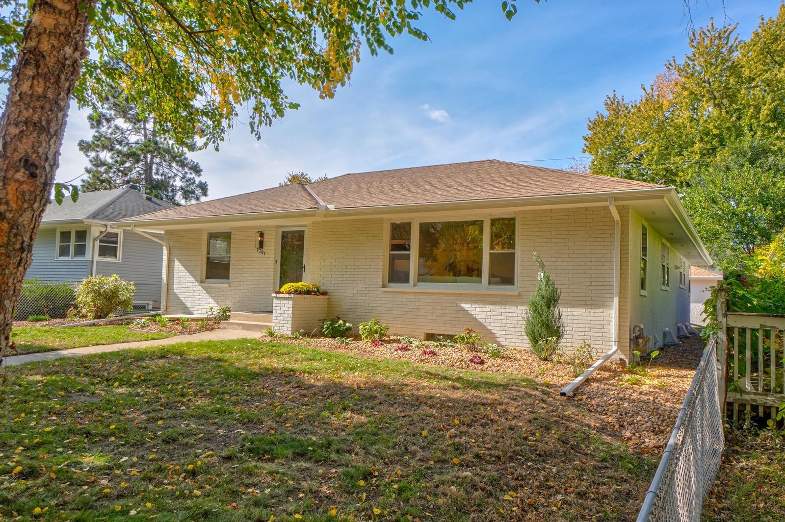 Property Photo: 7204 3rd Avenue S MN 55423