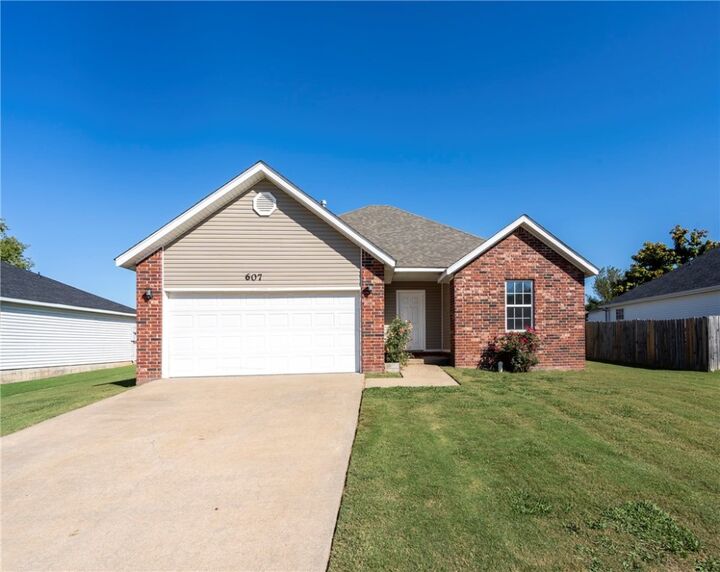 607 Amanda  Siloam Springs AR 72761 photo