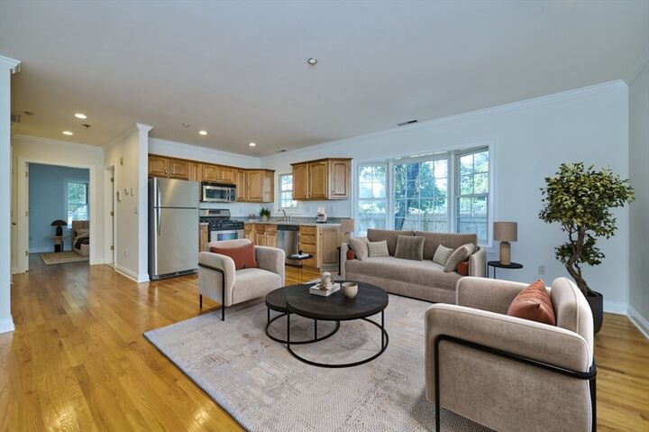 Property Photo:  32 Beach St 1  MA 02122 