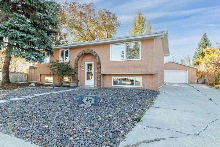 Property Photo: 47 Martin Close AB T4N 5J8
