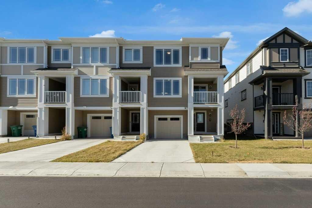 Property Photo: 827 Windbury Street SW AB T4B 3T1