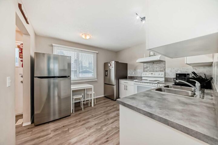Property Photo: 6480 54 Street NE AB T3J 1Z5
