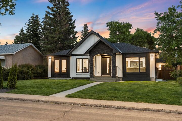 4940 45 Street SW  Calgary AB T3E 3W4 photo