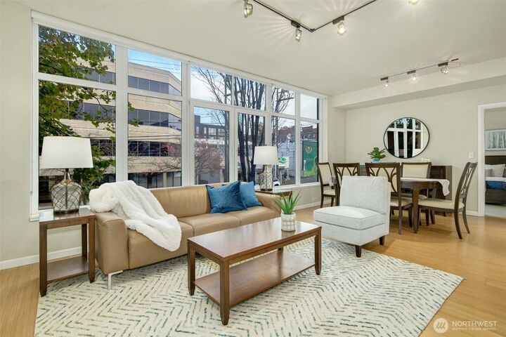 17 W Mercer Street 212  Seattle WA 98119 photo