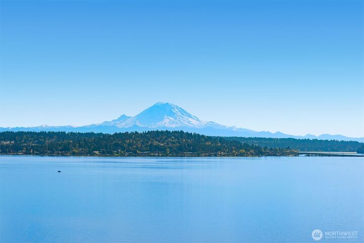 Property Photo: 1620 43rd Avenue E 13C WA 98112