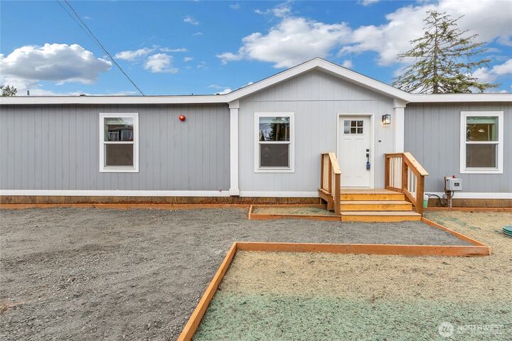 Property Photo: 2809 NE Stone Way WA 98310