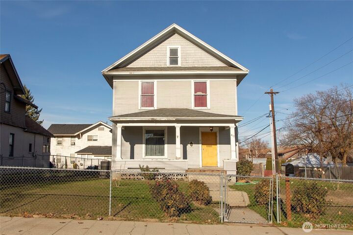 Property Photo: 412 Palouse Street WA 98801
