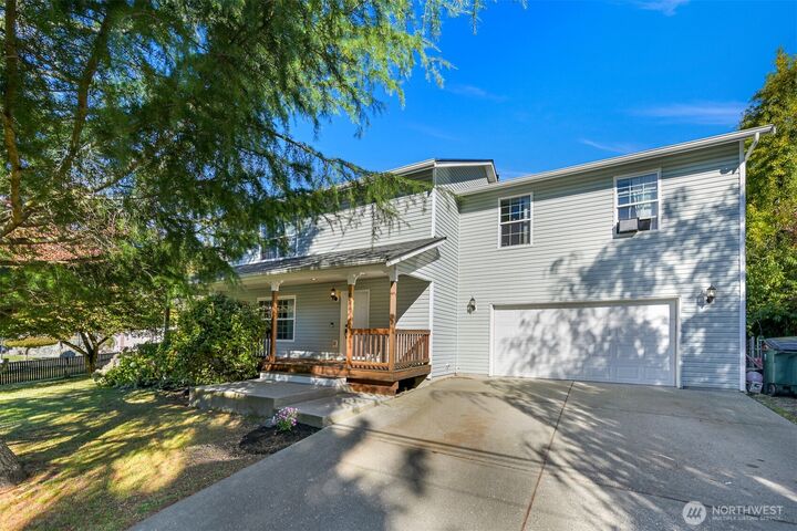 Property Photo: 814 Sapp Road WA 98284