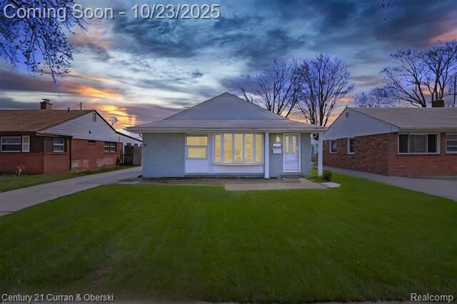 Property Photo:  18627 Hinton Street  MI 48193