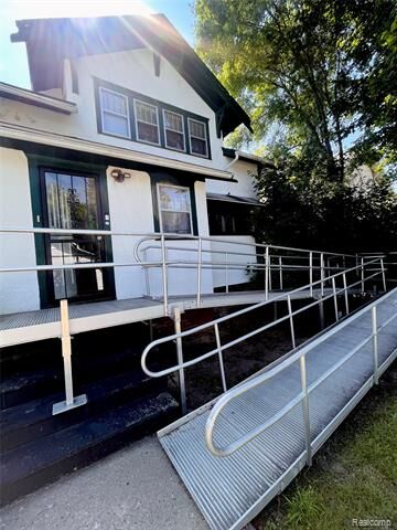 Property Photo: 1606 Garland Street MI 48503