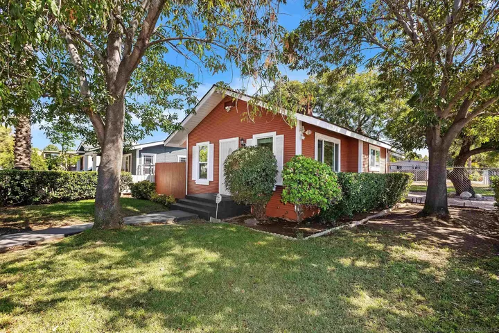 Property Photo:  159 W 5th Ave  CA 92025 